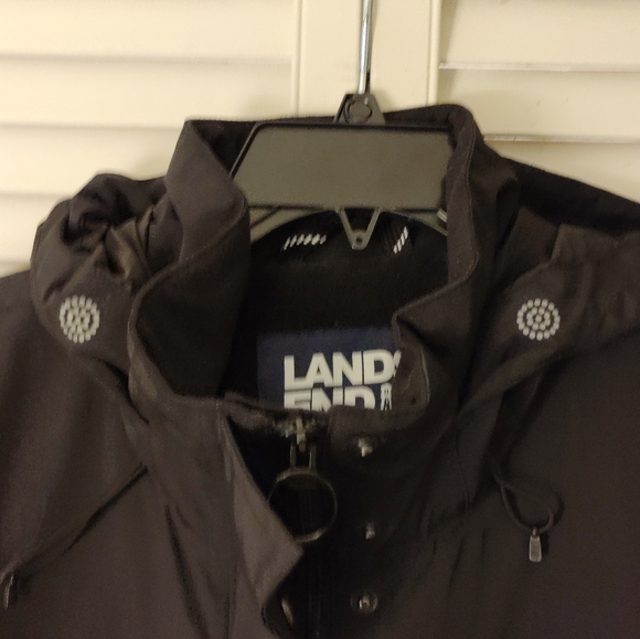 Lands'End Women's Black Coat - Picture 8 of 8